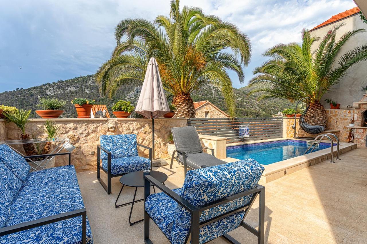 Villa Capitis In The Center Hvar Town Bagian luar foto