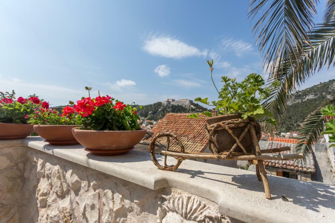 Villa Capitis In The Center Hvar Town Bagian luar foto