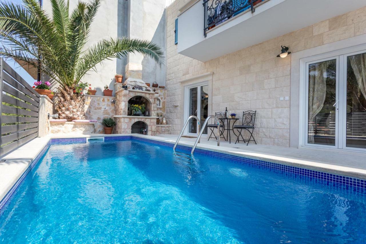Villa Capitis In The Center Hvar Town Bagian luar foto