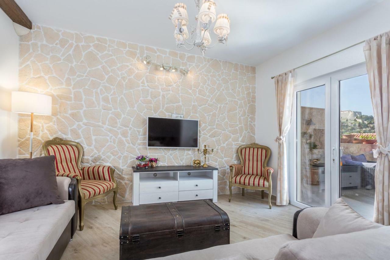 Villa Capitis In The Center Hvar Town Bagian luar foto